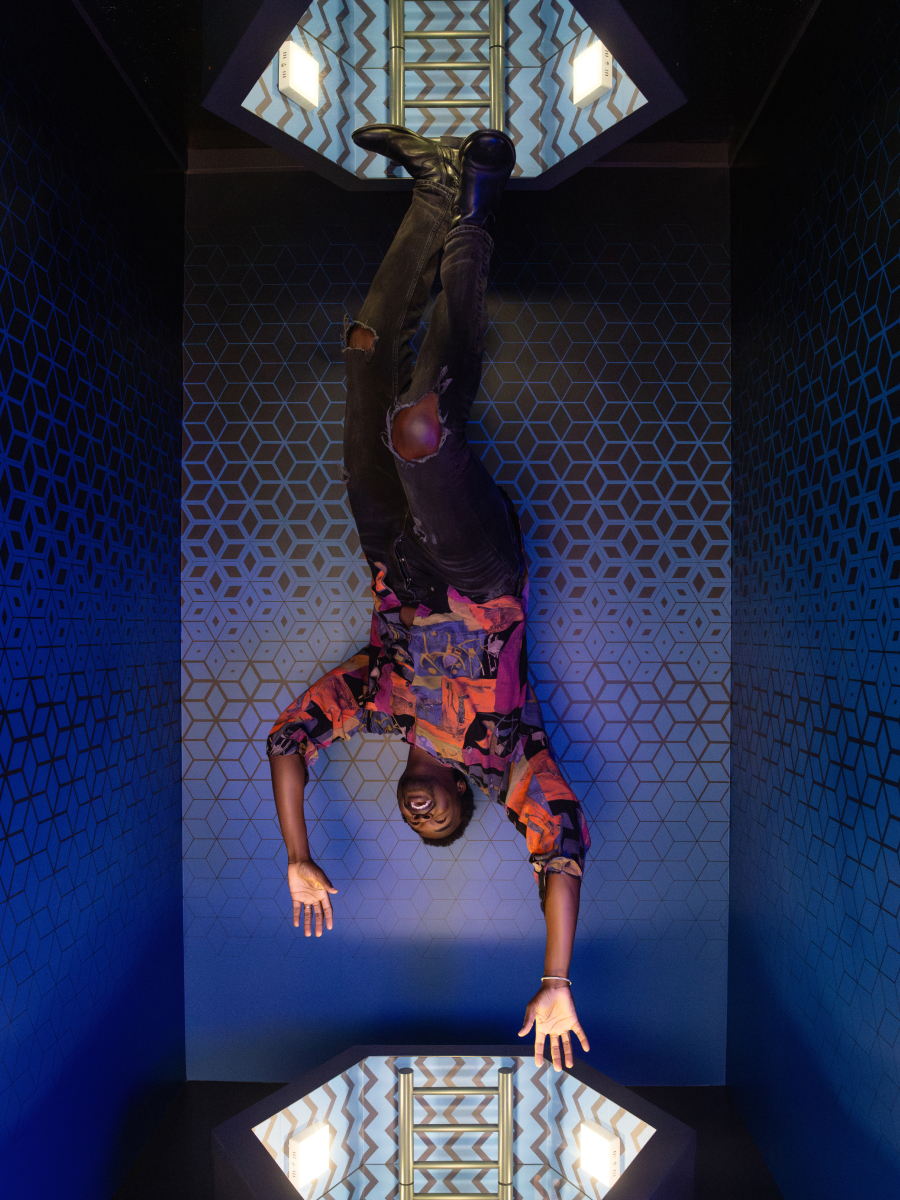 900x1200 Infinity Portal